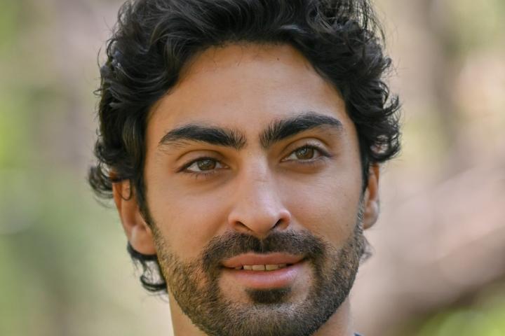 Farshad Headshot